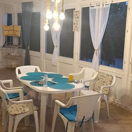 Kambala House - Sea View, Pool & Comfort